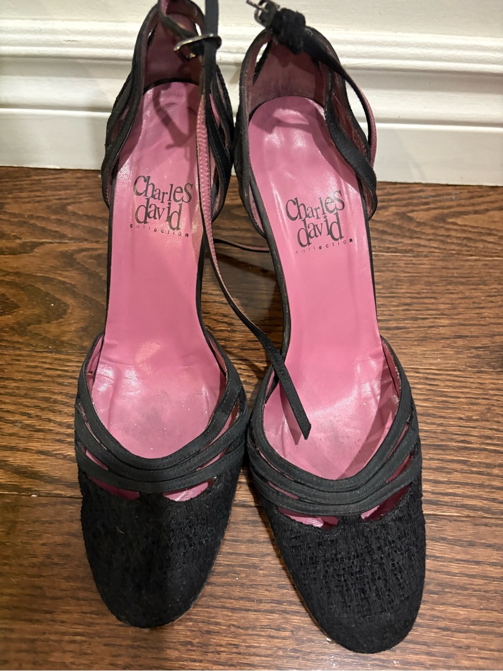 Charles David Black Heeled Slingback Pumps with Pink Insole